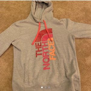 The north face hoodie ❤️